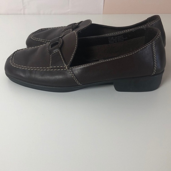 What’s What by Aerosoles Leather Slip Ons 7.5 - Picture 2 of 8